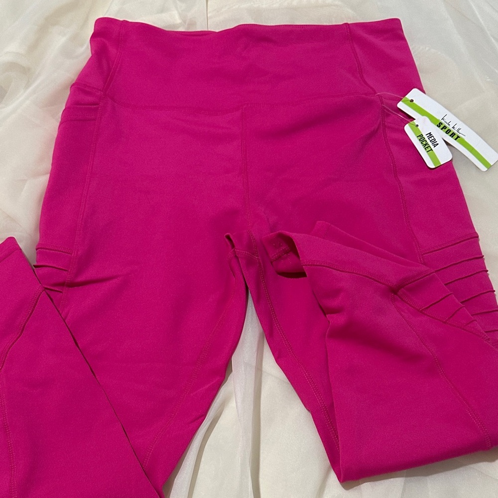 NWT Nicole Miller Sport Fuchsia Leggings